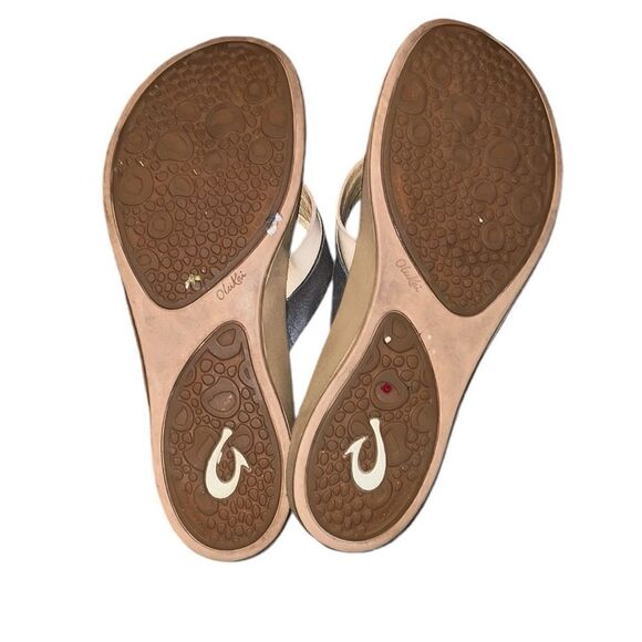 Olukai Tan and Brown Leather Thong Sandals Size 11 - Picture 5 of 6